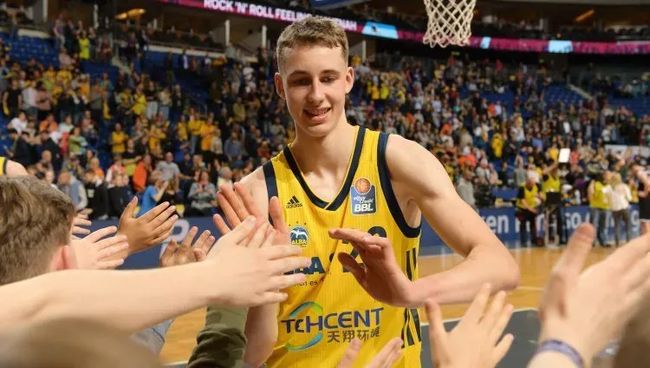 健的攻防转 健的攻防转