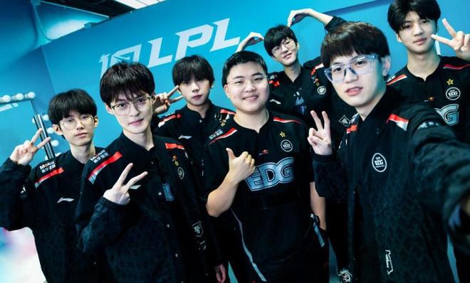 锋利的锚钩 锋利的锚钩