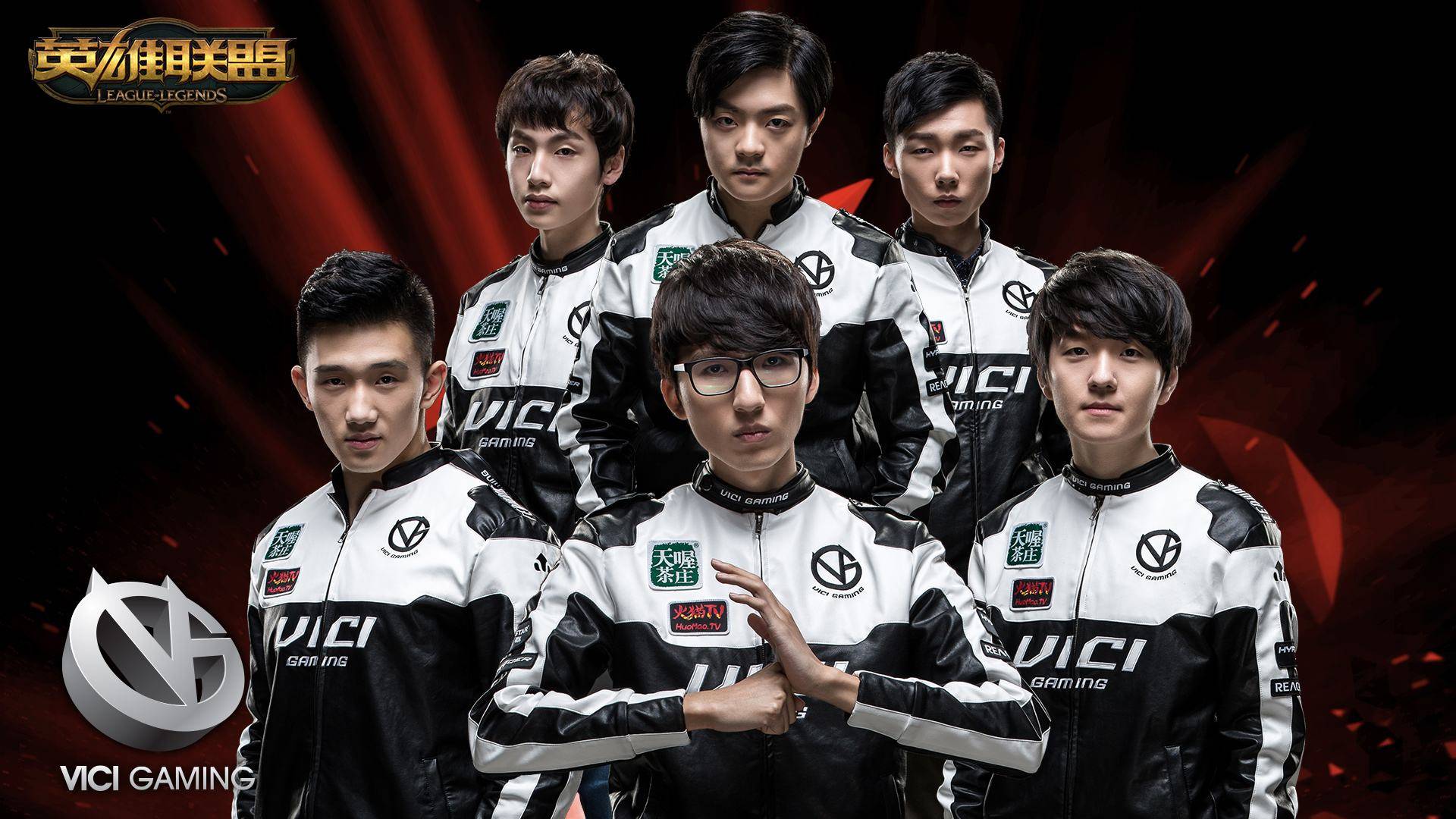 高举奖杯 高举奖杯